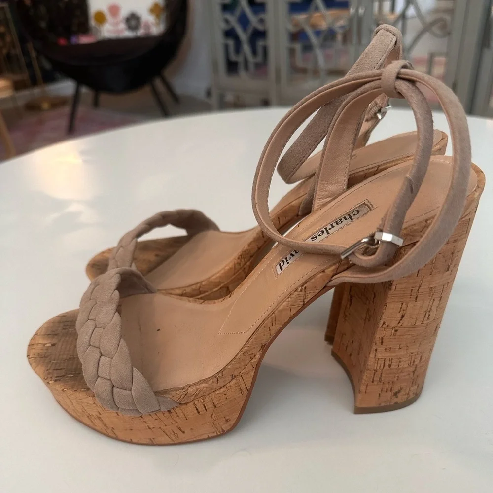 Charles David Jocky Platform Sandal